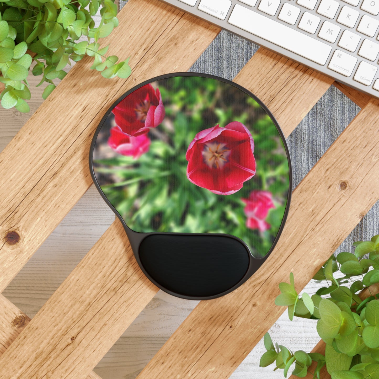 Mouse Pad With Wrist Rest